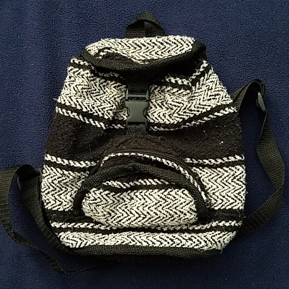 Handmade mini backpack - Picture 3 of 3